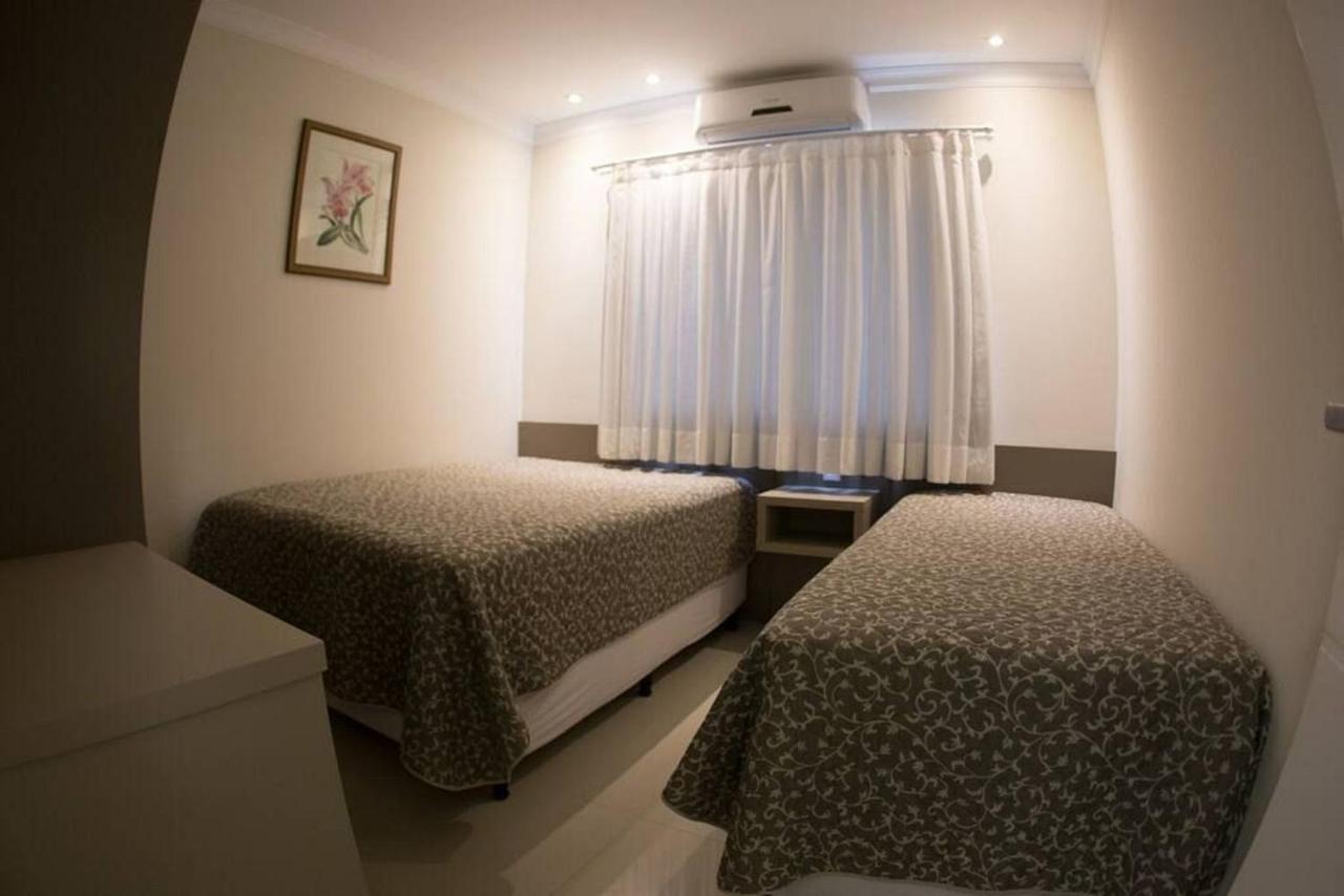 Apartamento Residencial Baía dos Golfinhos Bombinhas Exterior foto